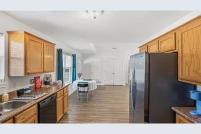 221 Private Road 8774, Ben Wheeler, TX 75754 - Photo 7