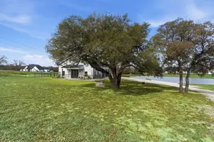 504 Hackamore Ct, Weatherford, TX 76088 - Photo 35