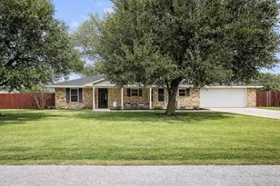 401 Allison Ave, Groesbeck, TX 76642 - Photo 1