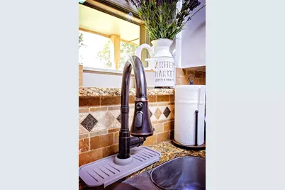 401 Allison Avenue, Groesbeck, TX 76642 - Photo 9