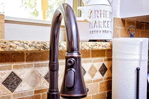 401 Allison Ave, Groesbeck, TX 76642 - Photo 9