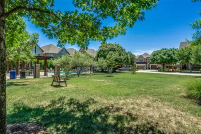 10565 Plumwood Parkway, Dallas, TX 75238 - Photo 31