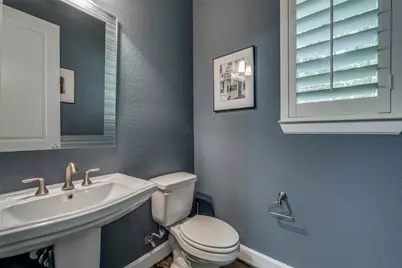 10565 Plumwood Parkway, Dallas, TX 75238 - Photo 17