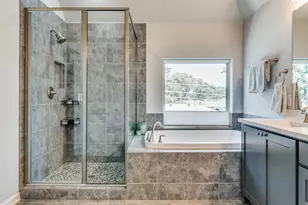 10565 Plumwood Pkwy, Dallas, TX 75238 - Photo 21