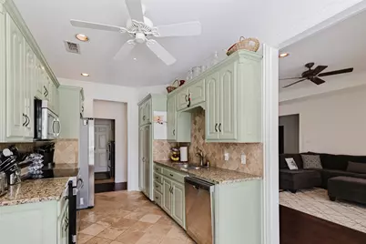 1503 S College Avenue, Decatur, TX 76234 - Photo 9