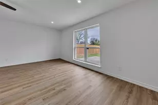 7449 Sandhurst Ln S, North Richland Hills, TX 76182 - Photo 13