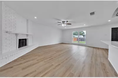 7449 Sandhurst Lane S, North Richland Hills, TX 76182 - Photo 7