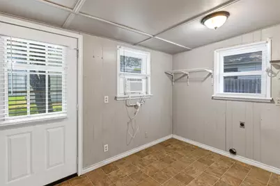 616 Bellevue Drive, Cleburne, TX 76033 - Photo 15