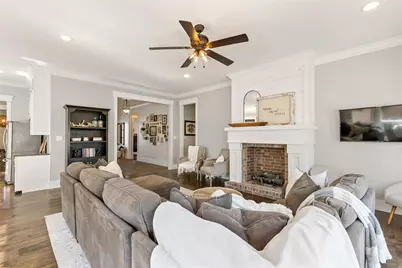 1109 E Oakdale Road, Irving, TX 75060 - Photo 15