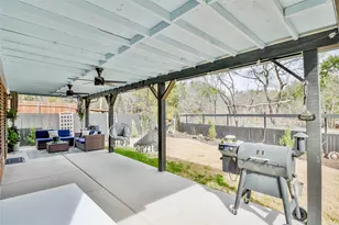 1136 Ridgeview Cir, Granbury, TX 76048 - Photo 33