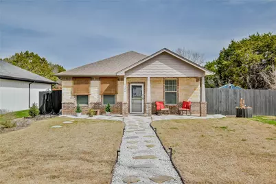 1136 Ridgeview Circle, Granbury, TX 76048 - Photo 3