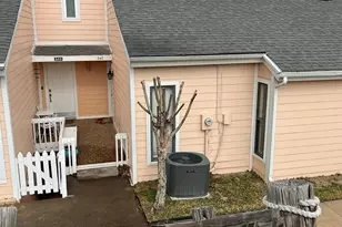 640 Harbor Dr, Azle, TX 76020 - Photo 1