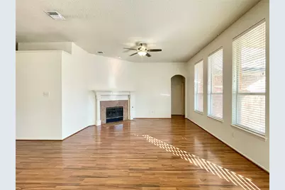 9711 Saddle Drive, Frisco, TX 75035 - Photo 5