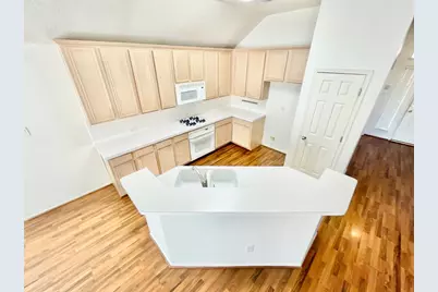 9711 Saddle Drive, Frisco, TX 75035 - Photo 9