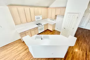 9711 Saddle Dr, Frisco, TX 75035 - Photo 9