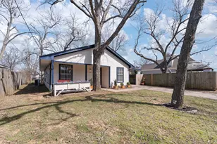 206 N Holloway St, Cleburne, TX 76033 - Photo 21