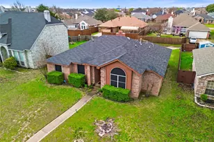 806 Bray St, Cedar Hill, TX 75104 - Photo 5