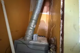 2408 Skylark Dr, Arlington, TX 76010 - Photo 9