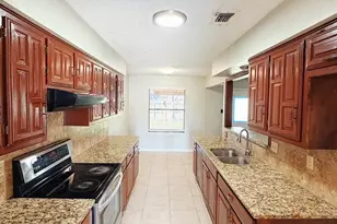 607 Springtime Dr, Cedar Hill, TX 75104 - Photo 5