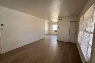 4855 Elena St, Dallas, TX 75216 - Photo 5