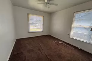 4855 Elena St, Dallas, TX 75216 - Photo 11