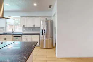 2131 Blossom Ln, Richardson, TX 75081 - Photo 7