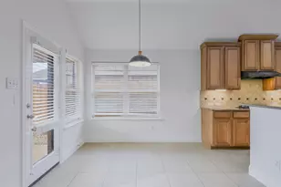 2727 Waterway Dr, Grand Prairie, TX 75054 - Photo 9