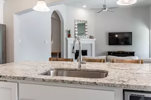 9800 Excursion Dr, Little Elm, TX 75068 - Photo 15