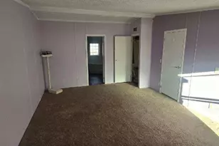 3815 Oak Meadow St, Granbury, TX 76048 - Photo 5