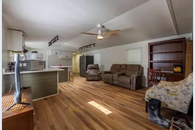 309 W Bryant Street, Elm Mott, TX 76640 - Photo 3