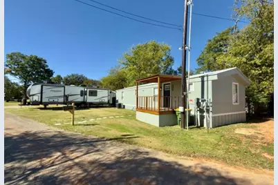 309 W Bryant Street, Elm Mott, TX 76640 - Photo 17