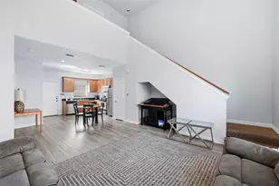 2410 S 2nd St, Waco, TX 76706 - Photo 9