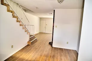 9419 Olde Towne Row, Dallas, TX 75227 - Photo 3