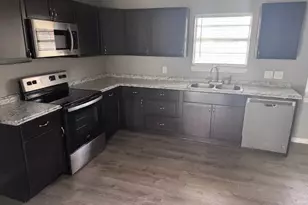 1025 5th St SW, Paris, TX 75460 - Photo 3