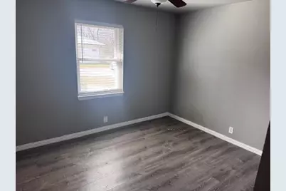 1025 5th Street SW, Paris, TX 75460 - Photo 7