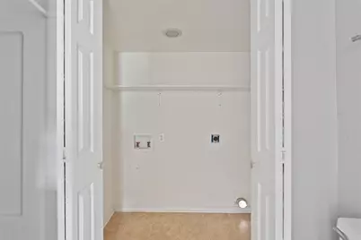 1811 Hidden Valley Road, Granbury, TX 76049 - Photo 17