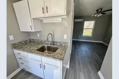 410 S College Drive, Keene, TX 76059 - Photo 5