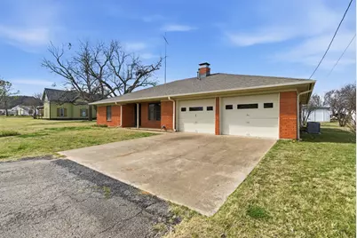 207 Pine Street, Gordon, TX 76453 - Photo 23