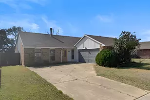 4720 Scots Briar Ln, Fort Worth, TX 76137 - Photo 1