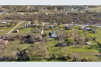 202 Johns Drive, Chico, TX 76431 - Photo 9