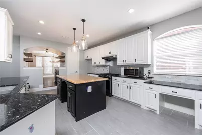 1687 Sandstone Drive, Frisco, TX 75034 - Photo 11