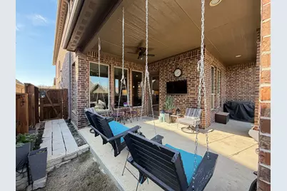 2708 Pointview Court, Lewisville, TX 75067 - Photo 19