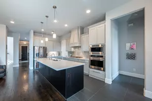 2708 Pointview Ct, Lewisville, TX 75067 - Photo 9