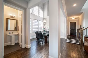 2708 Pointview Ct, Lewisville, TX 75067 - Photo 5