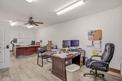 4610 E Highway 199, Springtown, TX 76082 - Photo 21