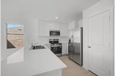 961 Prestonwood Lane, Keene, TX 76059 - Photo 5