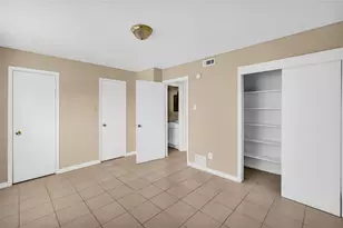 2800 W Pioneer Dr, Irving, TX 75061 - Photo 7