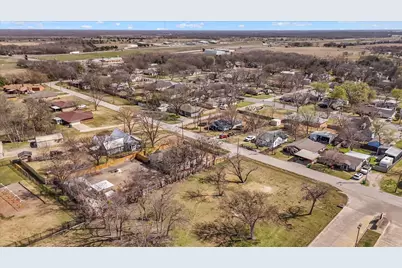 607 E 8th Street, Kemp, TX 75143 - Photo 21