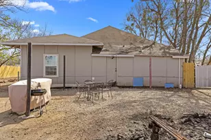 607 E 8th St, Kemp, TX 75143 - Photo 17