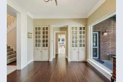 1110 Hills Creek Drive, McKinney, TX 75072 - Photo 9